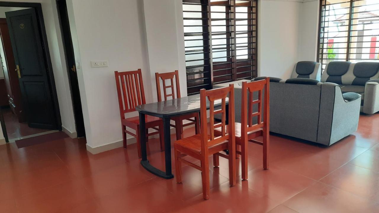 Poovar Sea View Rooms And Boating Family & Couple Only Экстерьер фото