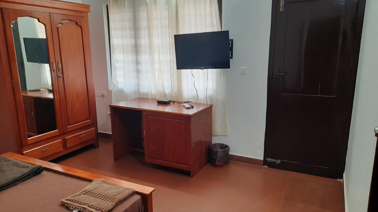 Poovar Sea View Rooms And Boating Family & Couple Only Экстерьер фото