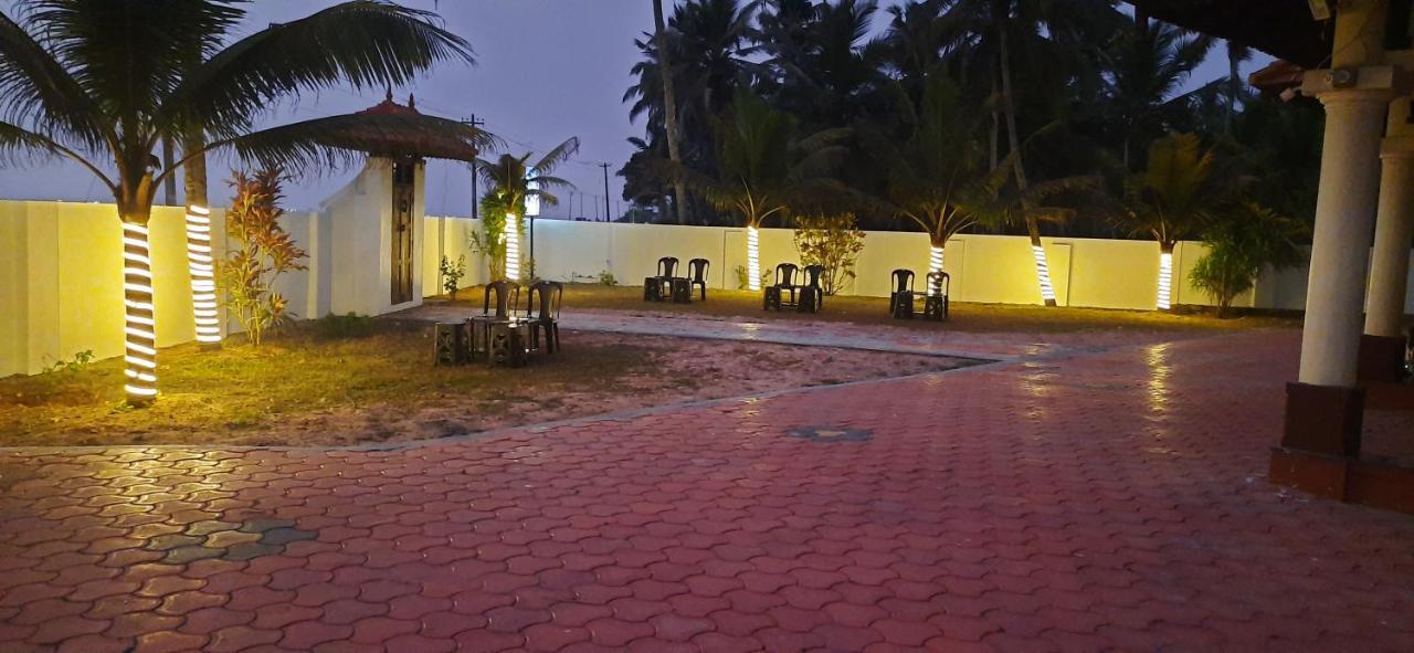 Poovar Sea View Rooms And Boating Family & Couple Only Экстерьер фото