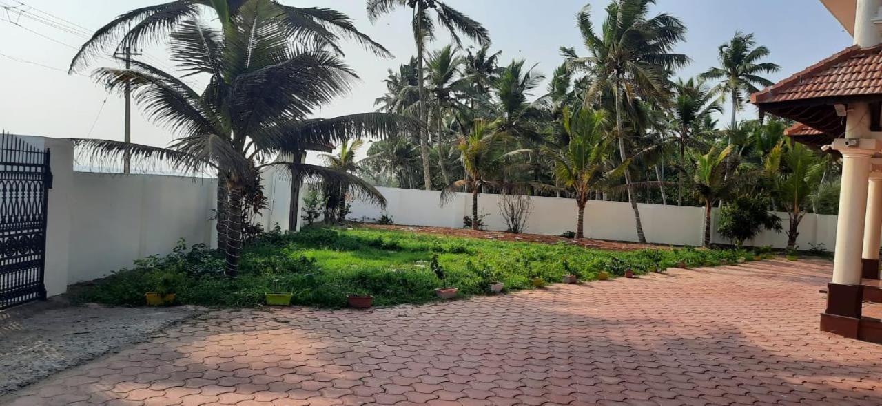 Poovar Sea View Rooms And Boating Family & Couple Only Экстерьер фото